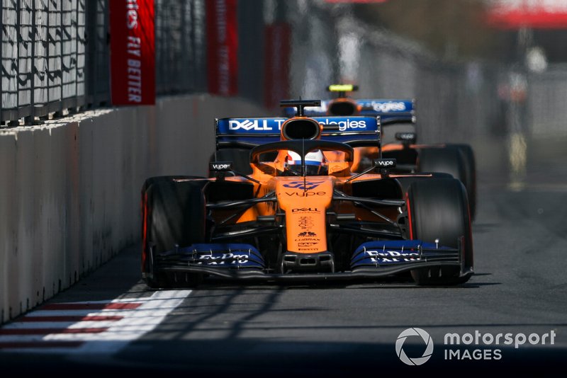 Carlos Sainz Jr., McLaren MCL34, Lando Norris, McLaren MCL34