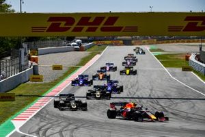 Pierre Gasly, Red Bull Racing RB15, leads Romain Grosjean, Haas F1 Team VF-19, Kevin Magnussen, Haas F1 Team VF-19, Daniil Kvyat, Toro Rosso STR14, Alexander Albon, Toro Rosso STR14, and Carlos Sainz Jr., McLaren MCL34