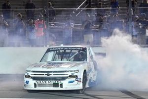 Race Winner Ross Chastain, Niece Motorsports, Chevrolet Silverado TruNorth/Paul Jr. Designs