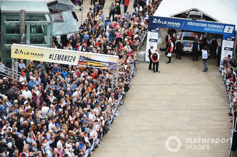 24 Hours of Le Mans scrutineering atmosphere