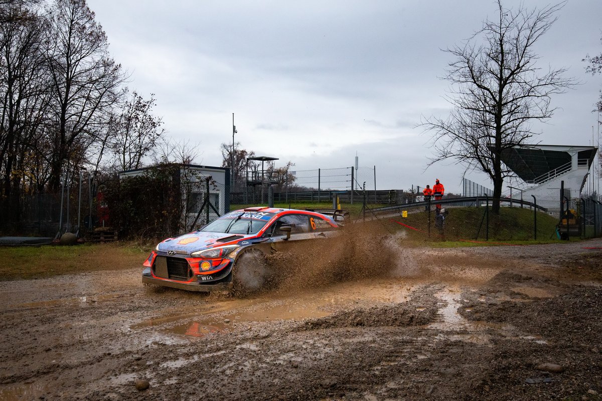 Dani Sordo, Carlos Del Barrio, Hyundai Motorsport Hyundai i20 Coupe WRC
