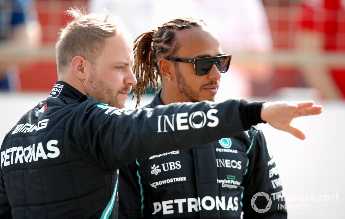 Valtteri Bottas, Mercedes W12 y Lewis Hamilton, Mercedes W12