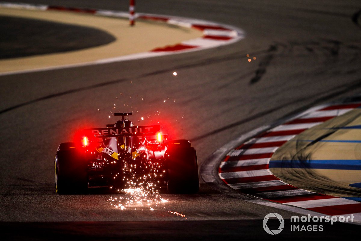 Daniel Ricciardo, Renault F1 Team R.S.20 sacando chispas
