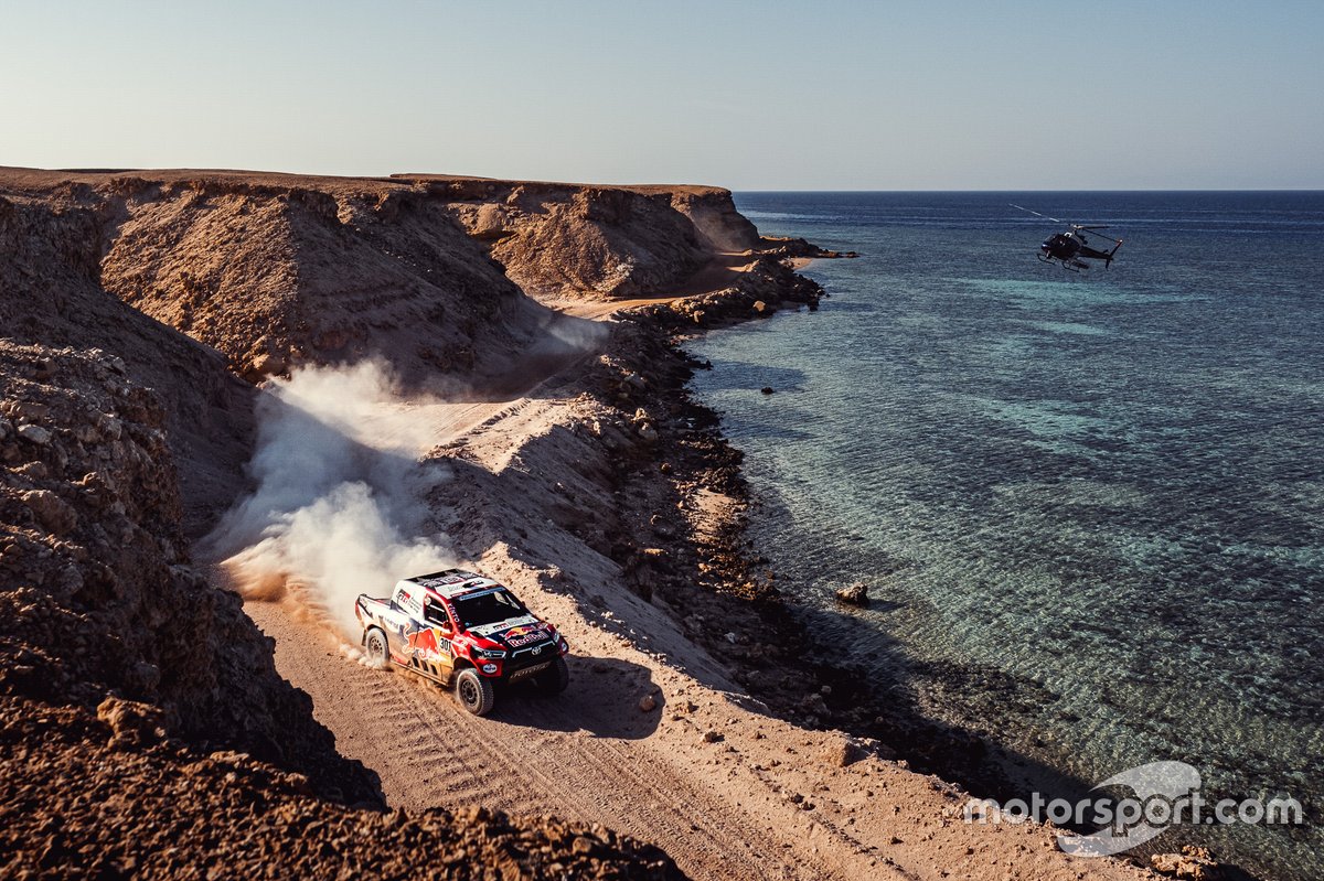 #301 Toyota Gazoo Racing: Nasser Al-Attiyah, Matthieu Baumel