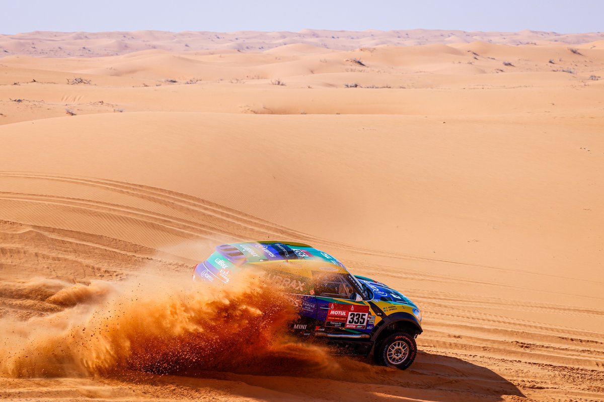 #335 X-Raid Mini JCW Rally Team: Guilherme Spinelli, Youssef Haddad