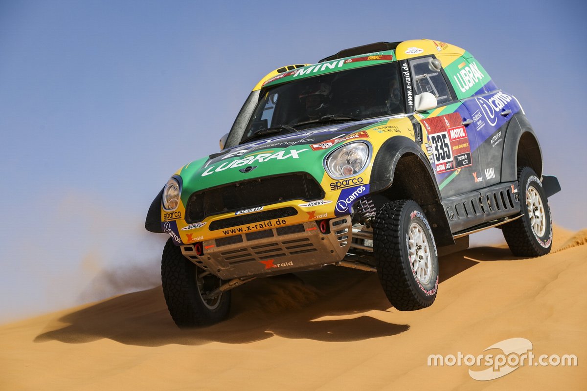 #335 X-Raid Mini JCW Rally Team: Guilherme Spinelli, Youssef Haddad