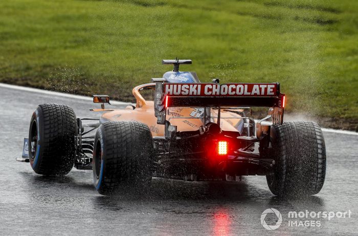 Carlos Sainz Jr., McLaren MCL35, trompea