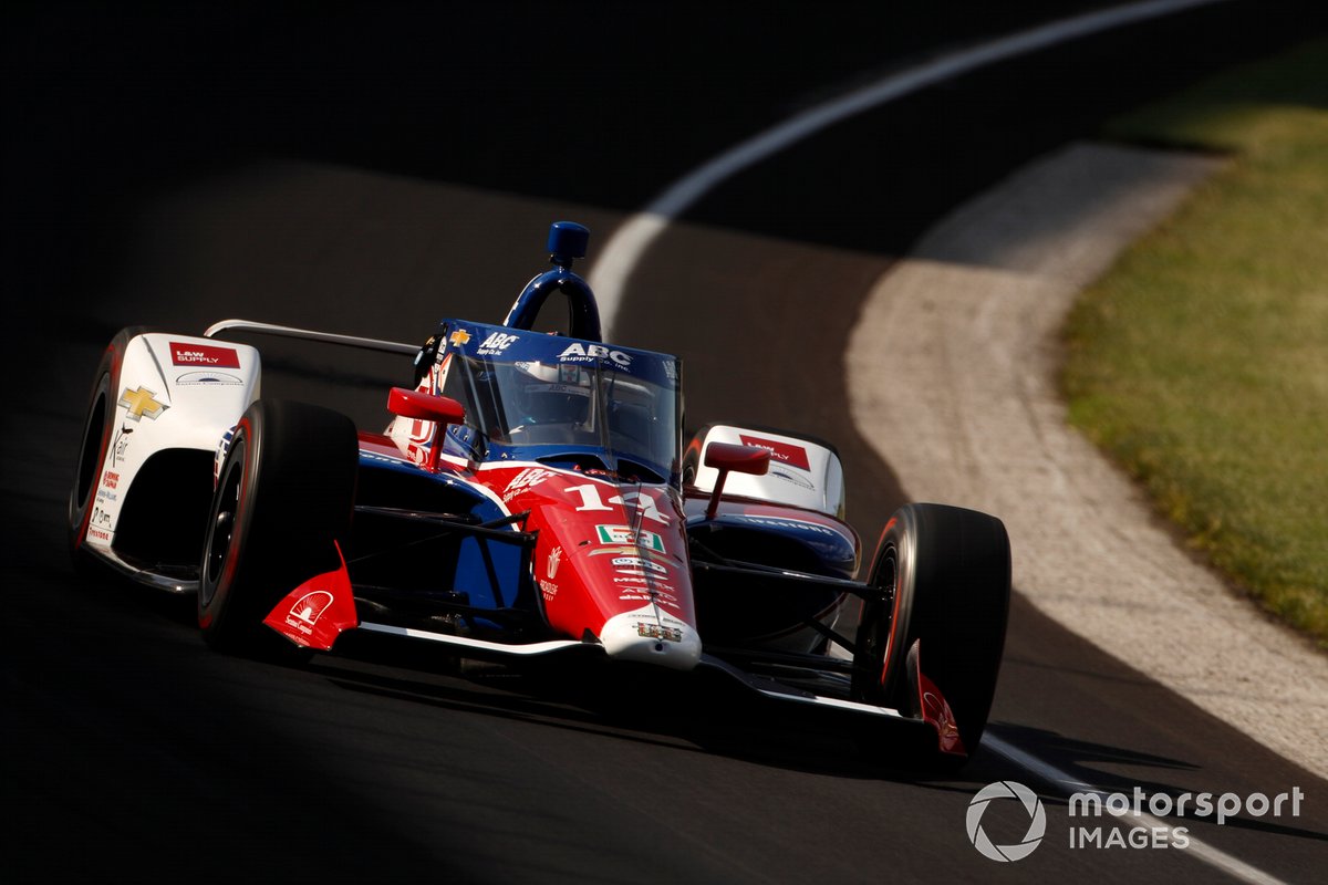 P23 Tony Kanaan, A.J. Foyt Enterprises Chevrolet