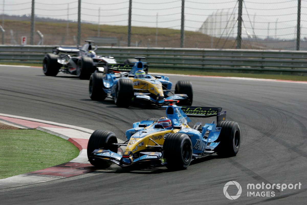 Fernando Alonso, Renault R25 Giancarlo Fisichella, Renault R25, Action