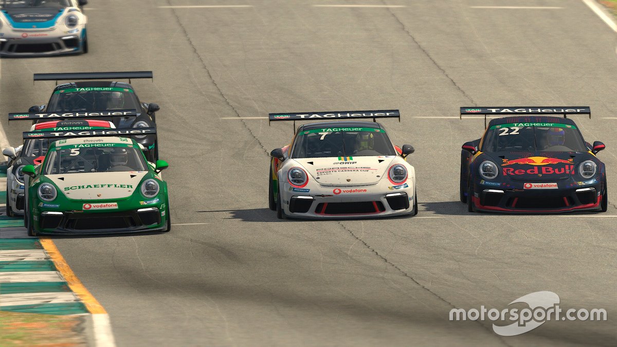 Jeff Giassi na Porsche Esports Supercup