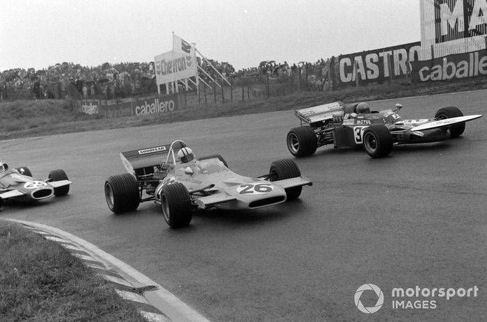 Henri Pescarolo, March 711 Ford, Denny Hulme, McLaren M19A Ford, Tim Schenken, Brabham BT33 Ford