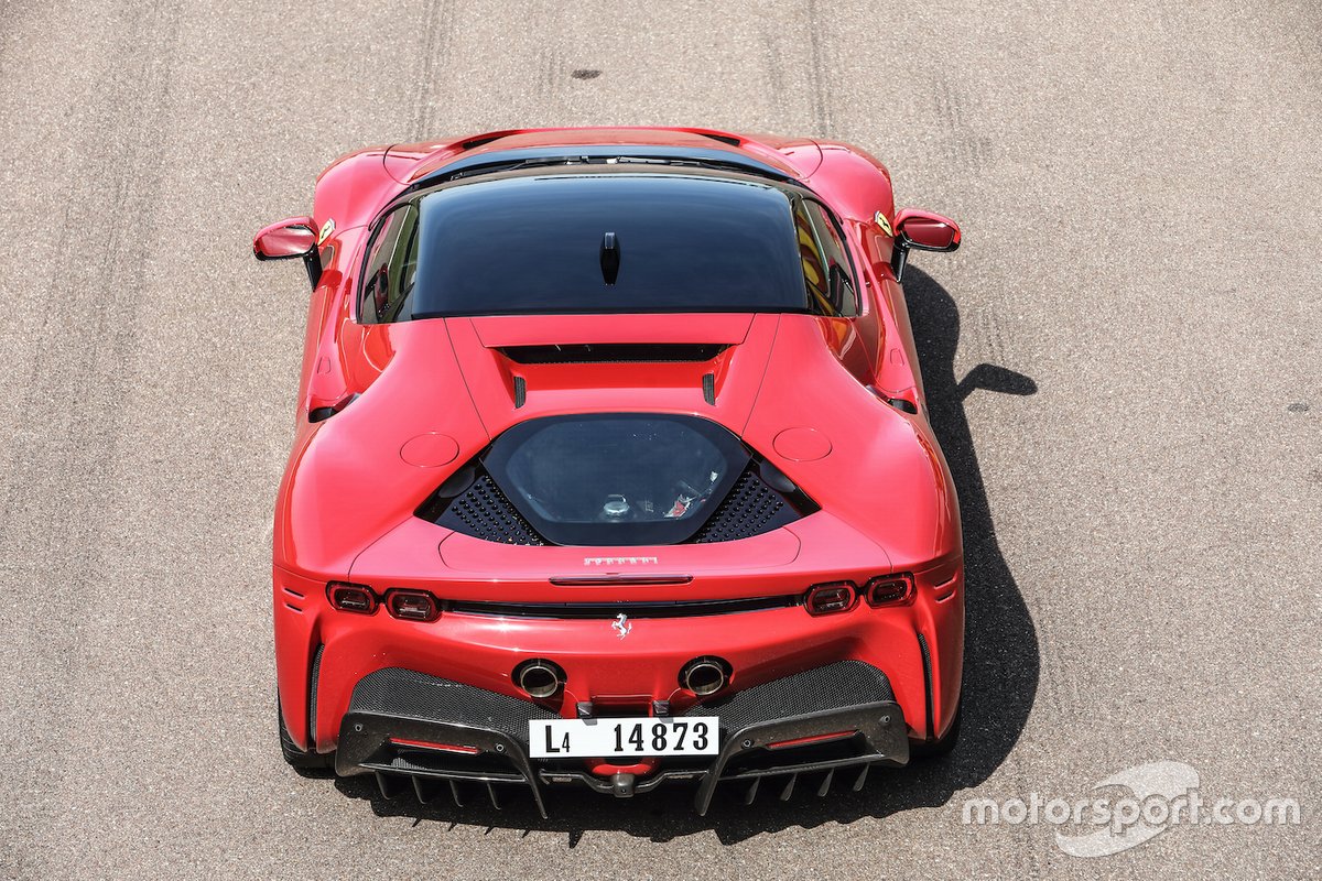 Ferrari SF90 Stradale, a Fiorano