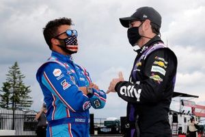 Darrell Wallace Jr., Richard Petty Motorsports, Chevrolet Camaro Victory Junction and Jimmie Johnson, Hendrick Motorsports, Chevrolet Camaro Ally