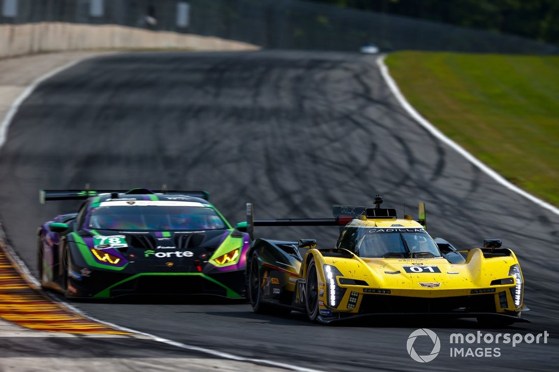 #01 Cadillac Chip Ganassi Racing Cadillac V-Series.R: Renger van der Zande, Sebastien Bourdais