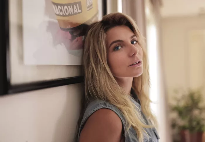Julia Foti as Adriane Galisteu