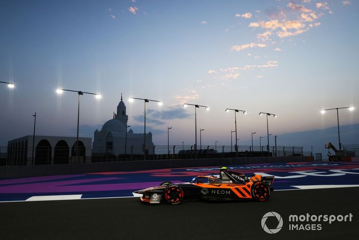 Alex Dunne, Equipo NEOM McLaren de Fórmula E