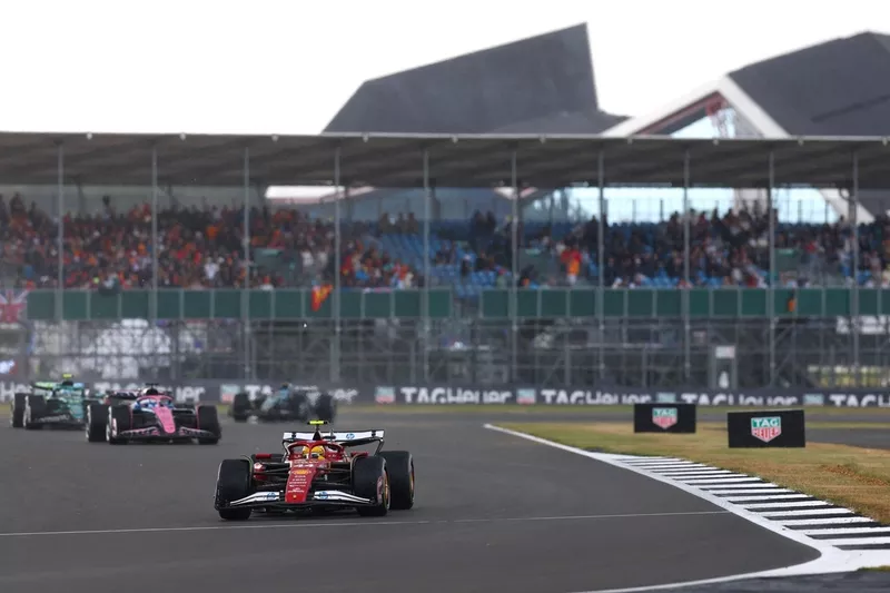 Lewis Hamilton, Ferrari, Pierre Gasly, Alpine