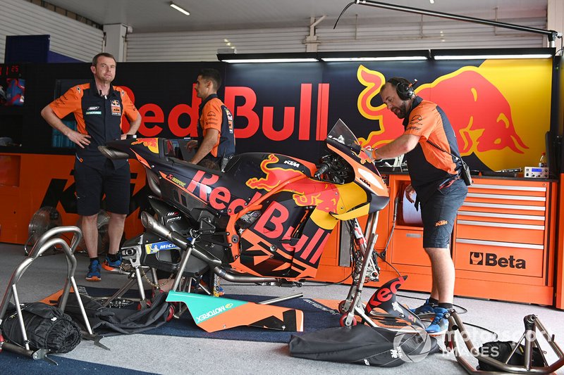 Red Bull KTM Factory Racing garage atmosphere