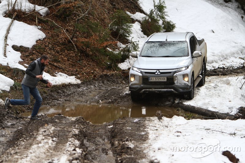 Mitsubishi L200