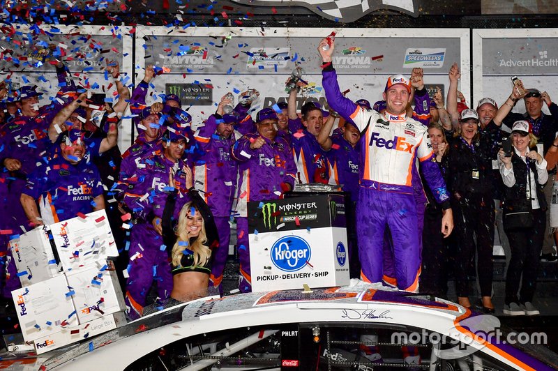 1. Denny Hamlin, Joe Gibbs Racing, Toyota Camry
