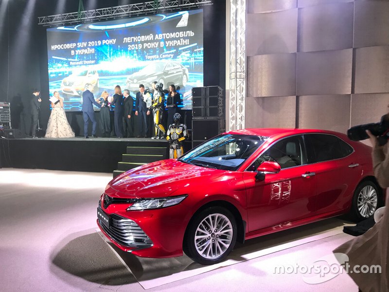 Toyota Camry - Автомобіль Року в Україні 2019