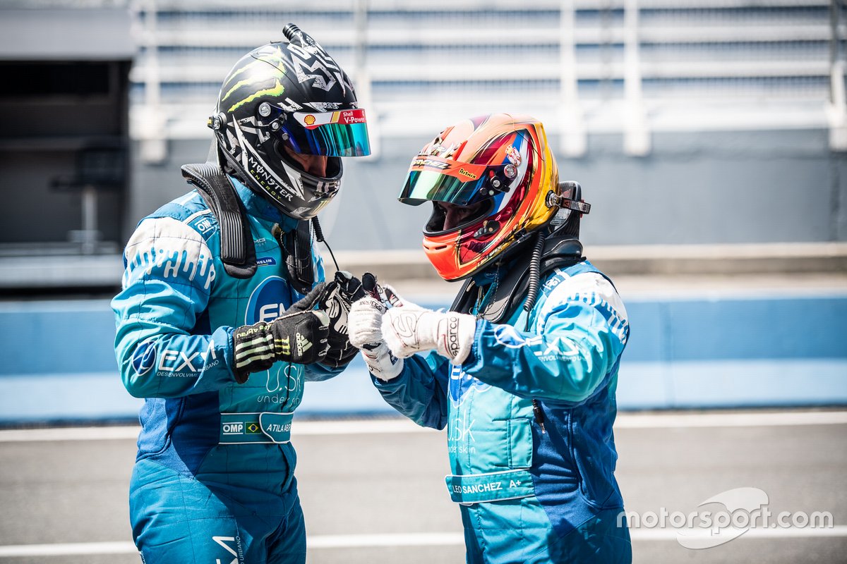 Abreu e Leo Sanchez