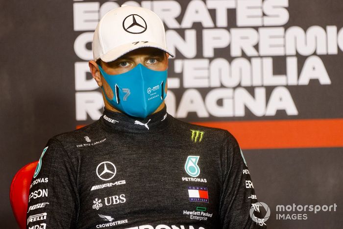 Valtteri Bottas, Mercedes-AMG F1 en la conferencia de prensa 