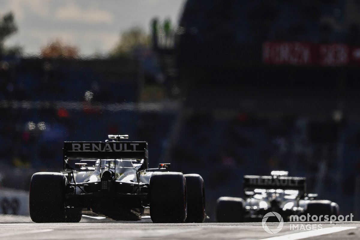 Esteban Ocon, Renault F1 Team R.S.20, Daniel Ricciardo, Renault F1 Team R.S.20
