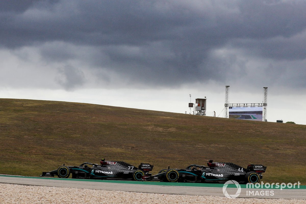 Valtteri Bottas, Mercedes F1 W11, Lewis Hamilton, Mercedes F1 W11