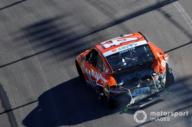 Clint Bowyer, Stewart-Haas Racing, Ford Fusion ITsavvy