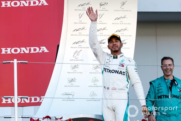 Podio: ganador de la carrera Lewis Hamilton, Mercedes AMG F1