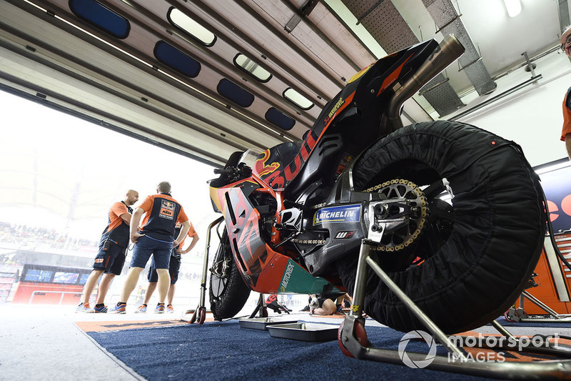 Red Bull KTM Factory Racing garage