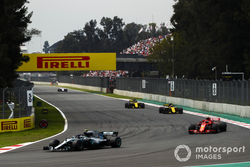 Valtteri Bottas, Mercedes AMG F1 W09 EQ Power+, Kimi Raikkonen, Ferrari SF71H, Carlos Sainz Jr., Renault Sport F1 Team R.S. 18, y Nico Hulkenberg, Renault Sport F1 Team R.S. 18