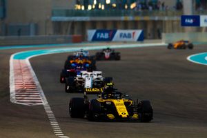 Carlos Sainz Jr., Renault Sport F1 Team R.S. 18, leads Marcus Ericsson, Sauber C37, and Pierre Gasly, Scuderia Toro Rosso STR13