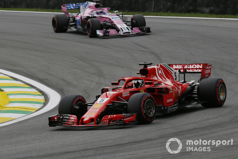 Sebastian Vettel, Ferrari SF71H, Sergio Perez, Racing Point Force India VJM11