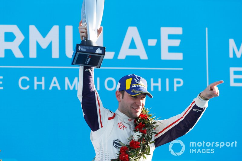 Robin Frijns, Envision Virgin Racing, 2nd position, with his trophy