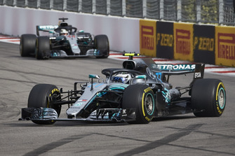 Valtteri Bottas, Mercedes AMG F1, Lewis Hamilton, Mercedes AMG F1