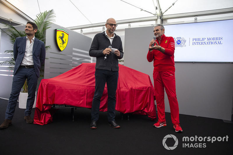 Maurizio Arrivabene, director de Ferrari en la revelación de la nueva decoración de Ferrari