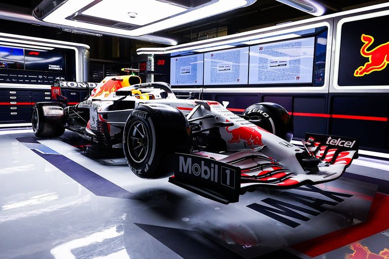 Red Bull Racing RB16B white livery