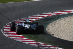 Lewis Hamilton, Mercedes AMG F1 W08, runs wide onto a kerb