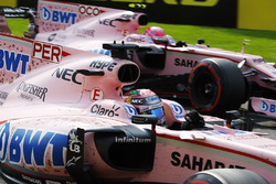 Sergio Perez, Force India VJM10, Esteban Ocon, Force India VJM10