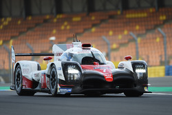 #7 Toyota Gazoo Racing, Toyota TS050 Hybrid: Mike Conway, Kamui Kobayashi, Stéphane Sarrazin