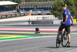 Valentino Rossi, Yamaha Factory Racing au nouveau virage 13