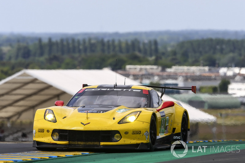 #64 Corvette Racing Corvette C7.R: Oliver Gavin, Tommy Milner, Marcel Fassler