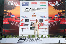 Pemenang Race 4: Presley Martono (INA)