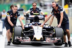 Wagen van Carlos Sainz Jr., Scuderia Toro Rosso STR11