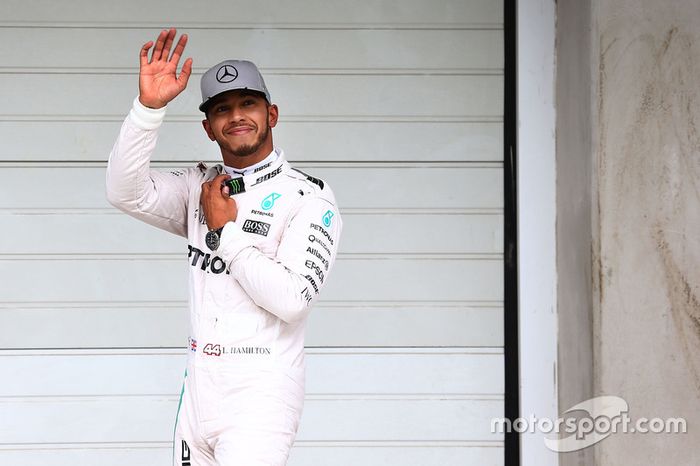 Lewis Hamilton, Mercedes AMG F1 celebra su pole en parc ferme