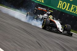 Sergio Perez, Sahara Force India F1 VJM09 locks up under braking