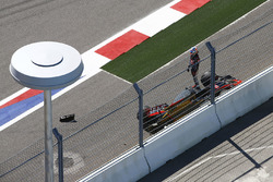 Romain Grosjean, Haas F1 Team, abandonne après un accrochage