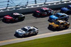 Brad Keselowski, Team Penske Ford and Kurt Busch, Stewart-Haas Racing Ford